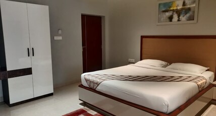 HOTEL FRIDAY INN Room Type - Supreme Room