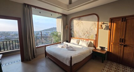ANVI Homestay Room Type - City View Room 