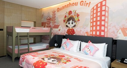 Crowne Plaza QUANZHOU RIVERVIEW Room Type - 1 King 1 Bunk Bed Junior Suite Kids Pink Princess Theme Crowne Plaza QUANZHOU RIVERVIEW Room Type - 1 King 1 Bunk Bed Junior Suite Kids Pink Princess Theme