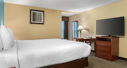 Best Western Plus Traverse City Room Type - 1 King Bed, Non-Smoking, Microwave, Refrigerator, Coffee Maker, Full Breakfast Best Western Plus Traverse City Room Type - 1 King Bed, Non-Smoking, Microwave, Refrigerator, Coffee Maker, Full Breakfast