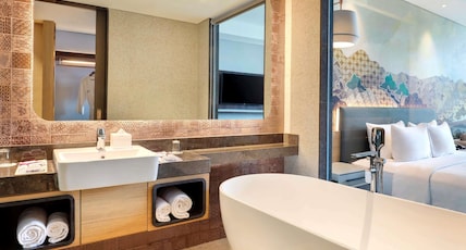 Mercure Jakarta Gatot Subroto Room Type - Studio Executive Suite With 2 Single Beds Mercure Jakarta Gatot Subroto Room Type - Studio Executive Suite With 2 Single Beds