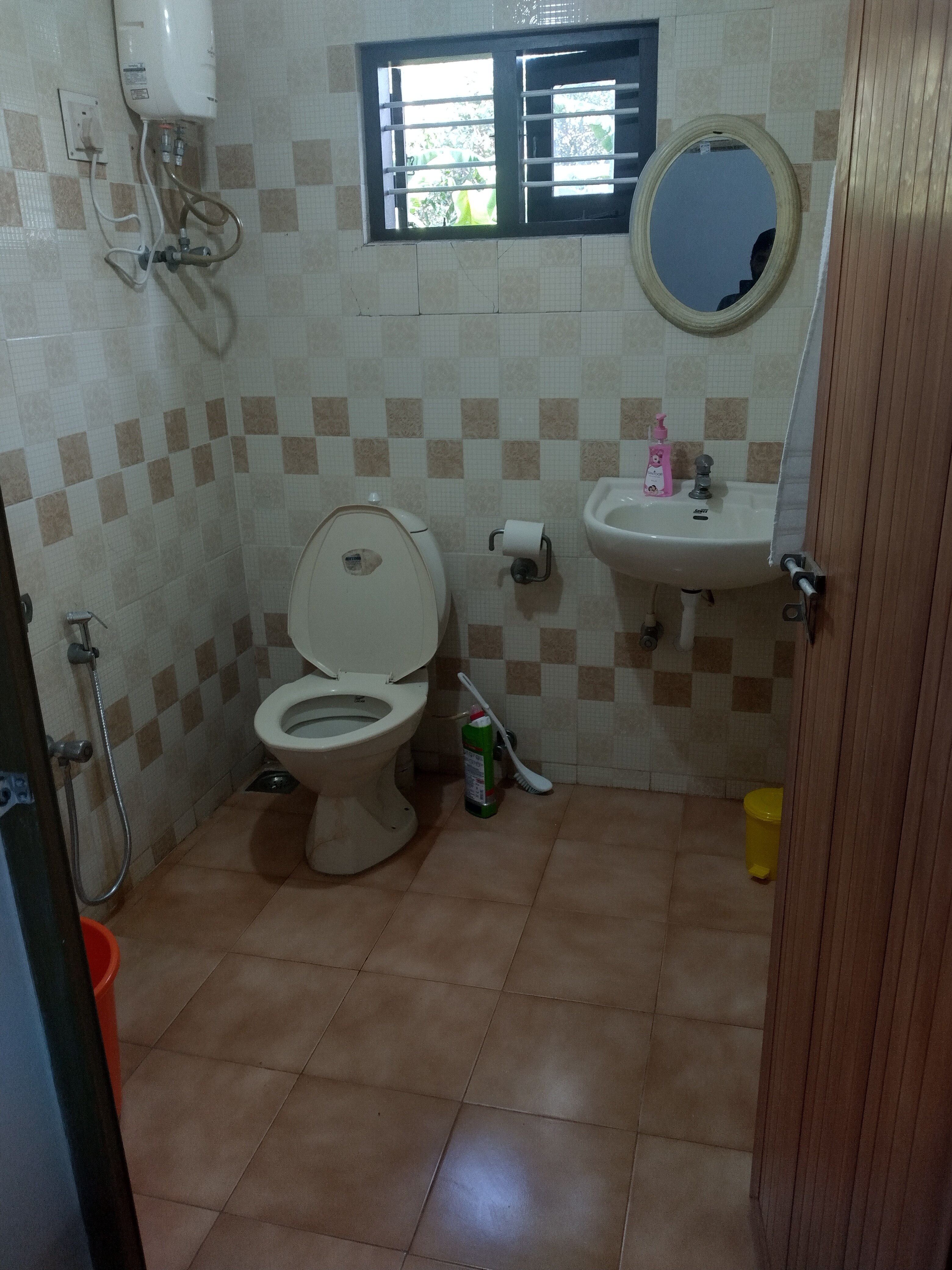 The kaiden home stay - Tap to explore photos