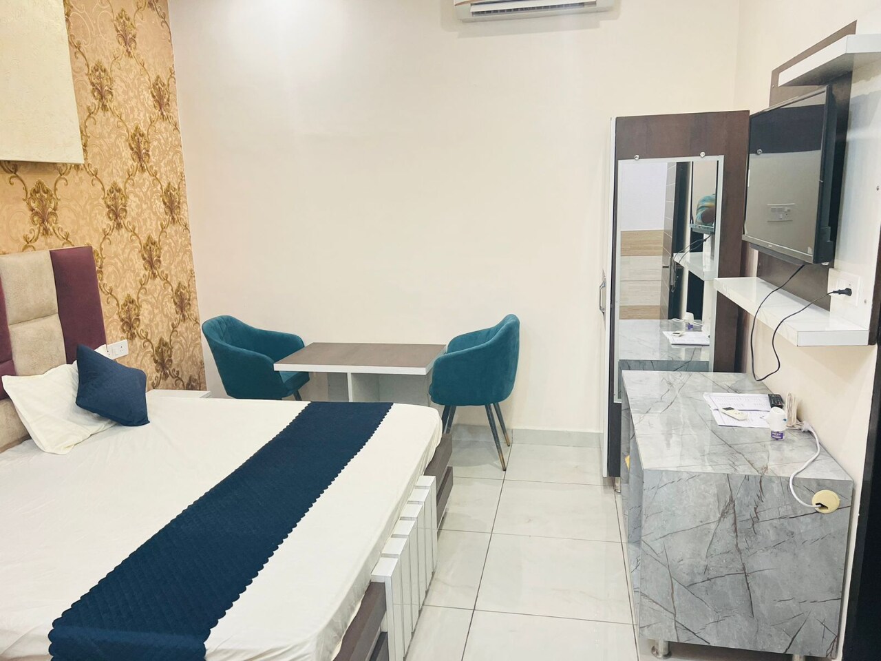 HOTEL KESHAV - Tap to explore photos