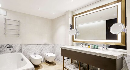 Hilton Budapest Room Type - KING DANUBE RIVER SUITE
