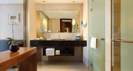 Hilton Bandung Room Type - QUEEN DELUXE PANORAMIC