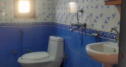 Hotel Kanishka Near Mukteshwar Dham Room Type - Bedroom 4