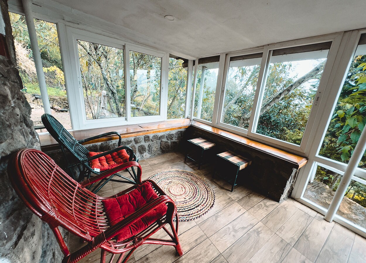Manas Valley View bungalow by Xacro Xperiences - Tap to explore photos