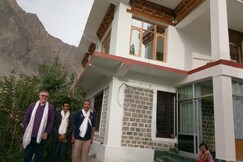 Nubra Galmour Guest house