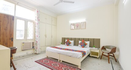 Via Golden Gate Stayz Room Type - Deluxe Room
