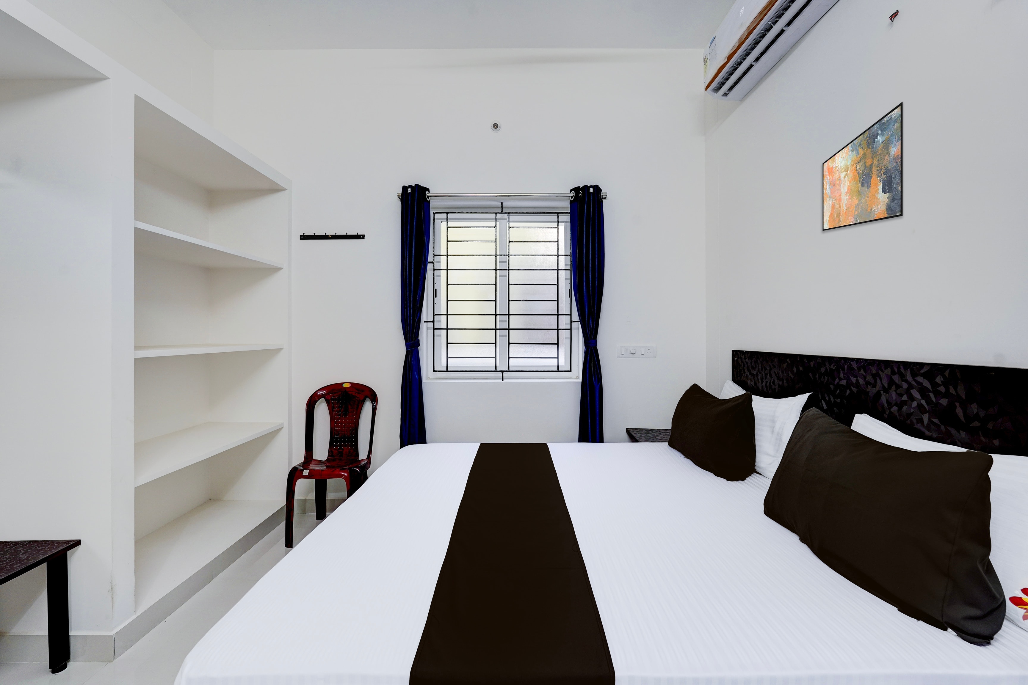 Hotel O Elegant Residency Vandalur Zoo - Tap to explore photos