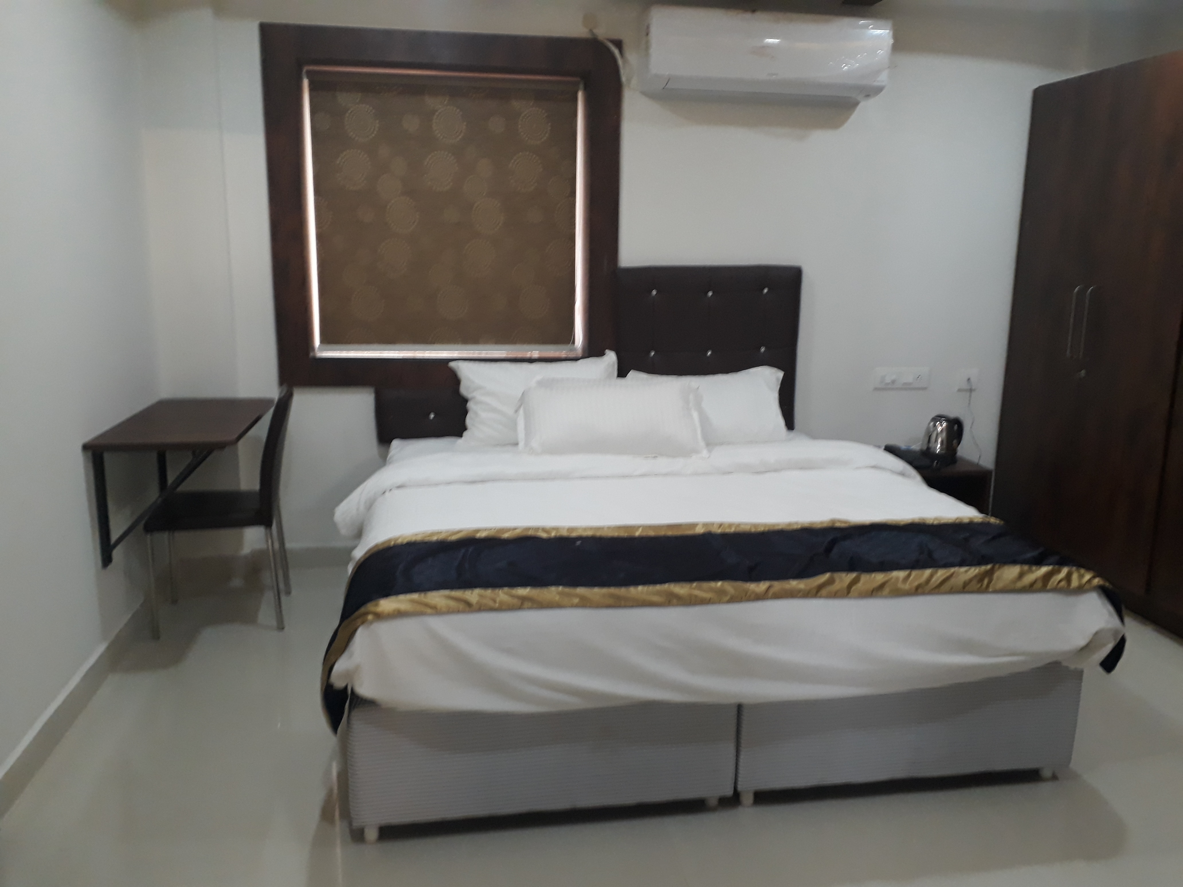 VISHNU RESIDENCY - Tap to explore photos