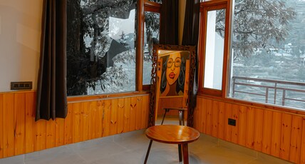 The Rustic Jibhi - Backpackers Hostel Room Type - Bed in 4-Bed Female Dormitory Room