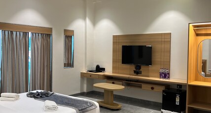 Hotel Neel Room Type - Supar Delux Ac Room With Bathroom