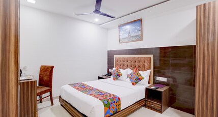 Hotel New Blue Sapphire Residency Room Type - Deluxe Room