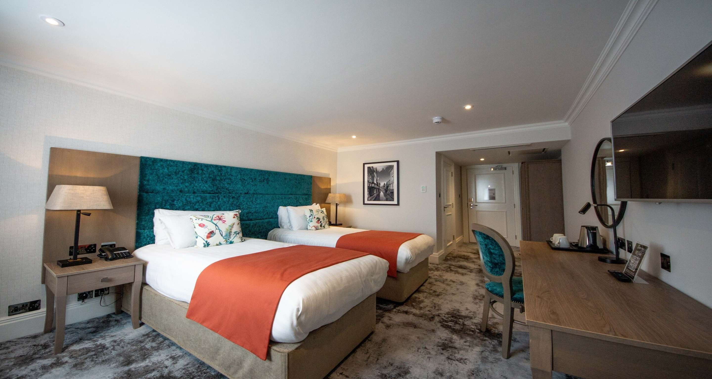 Best Western Abbots Barton Hotel - Tap to explore photos