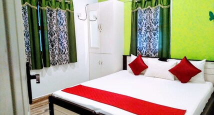 NAADI HOTEL NEW BUSSTAND THANJAVR Room Type - Naadi Superior Double Bedroom AC