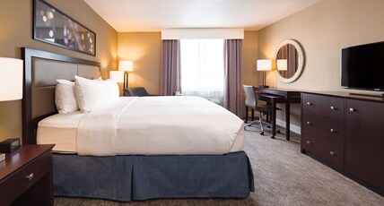 Doubletree by Hilton Laurel, MD Room Type - 1 KING BED ROOM