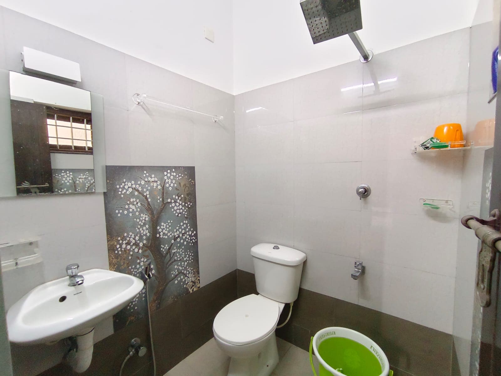 MANAVALAN Homestay - Tap to explore photos