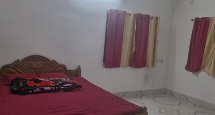 Sreeji Kunj Room Type - deluxe room 2