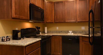 Best Western Plus Vintage Valley Inn Room Type - Suite - 3 Queen Beds, Non-Smoking, Separate Bedroom, Full Kitchen, Wi-Fi, Full Breakfast Best Western Plus Vintage Valley Inn Room Type - Suite - 3 Queen Beds, Non-Smoking, Separate Bedroom, Full Kitchen, Wi-Fi, Full Breakfast