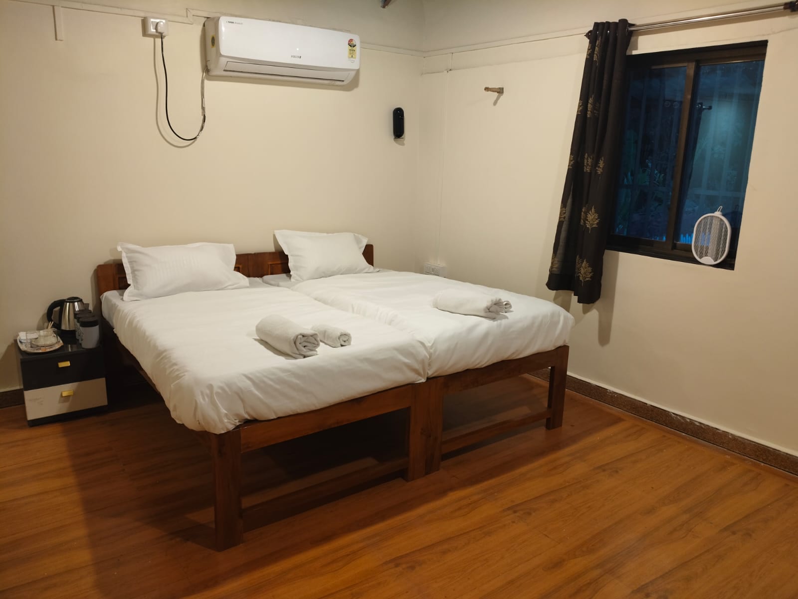 Pardalewadi Riverside Farm Stay - Tap to explore photos