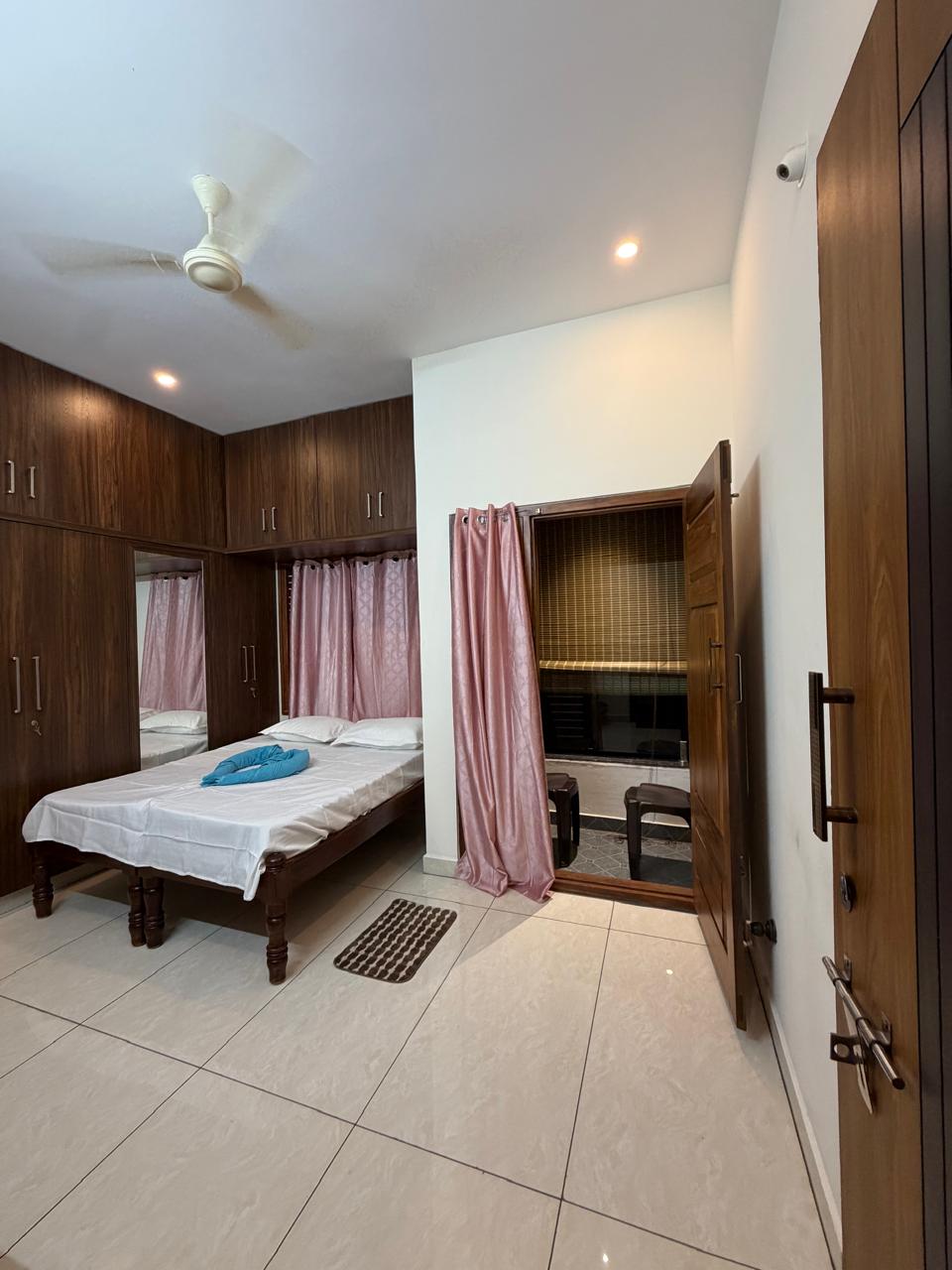 Sukoon Homestay - Tap to explore photos