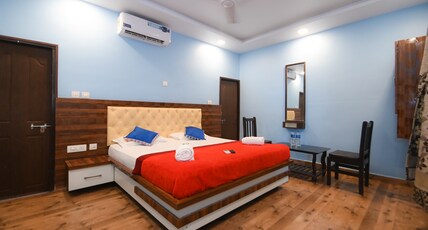 Aryana Guest House  Sea View Room Type - Deluxe Double Room AC