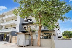 Townhouse Sector 53 Golf Course Road