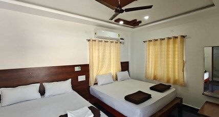 Sree Balaji Grand Room Type - 4 PAC Luxury Family room