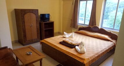 Oyezterbay Resort Room Type - Super Delux Room