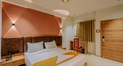 Hotel Beverly Plaza Kozhikode Room Type - Super Deluxe AC Room
