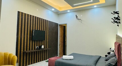 Saluja Residency Room Type - Suit Room