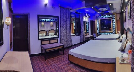 HOTEL RAJ SHREE Room Type - Non AC Double Room