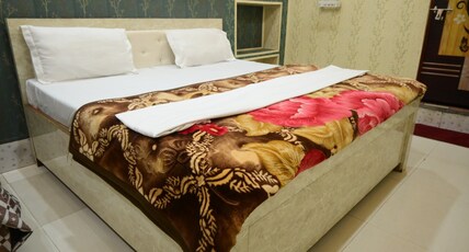 Visit Naimisharanya (South Indian Palace) Room Type - Deluxe Rooms