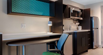 Home2 Suites by Hilton Allentown Bethlehem Airport Room Type - 1 KING BED STUDIO