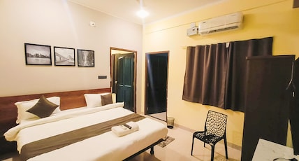 EMERALD EUPHORIA ( A UNIT OF BIRAJ HOSPITLITY ) Room Type - Classic With Balcony EMERALD EUPHORIA ( A UNIT OF BIRAJ HOSPITLITY ) Room Type - Classic With Balcony
