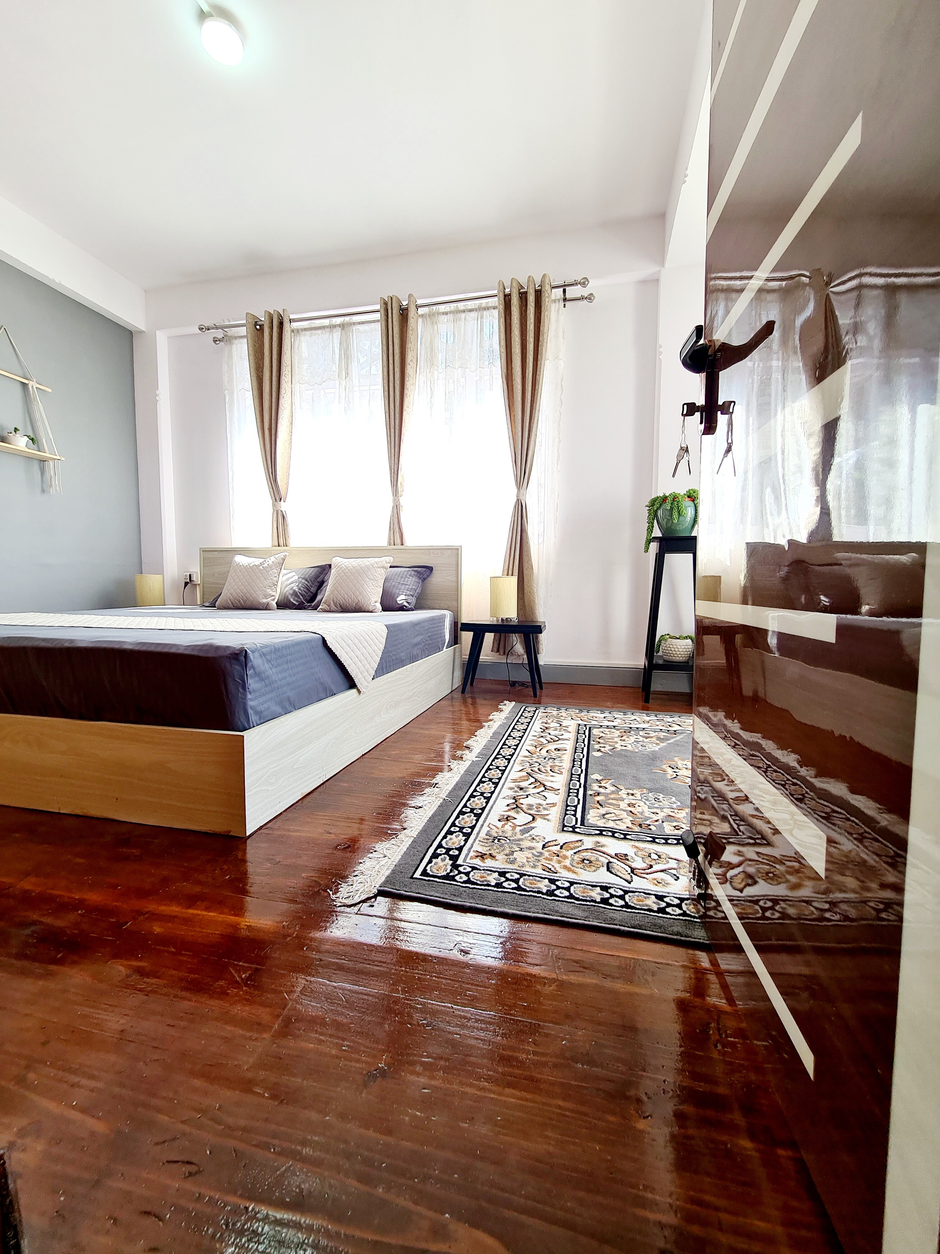 Peace Valley German Heritage Cottage Home Stay - Tap to explore photos