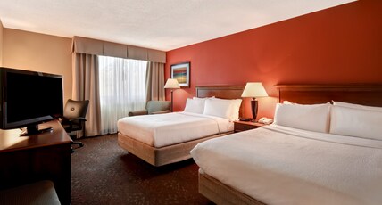 Holiday Inn Cincinnati-Riverfront, an IHG Hotel Room Type - 2 Double Beds Standard