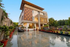 Lalit International By The Rameshwary