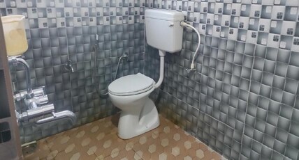 Advaitha Boarding and Lodging Room Type - Deluxe Double AC
