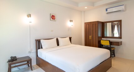 The Green Beach Resort Room Type - Deluxe Pool View