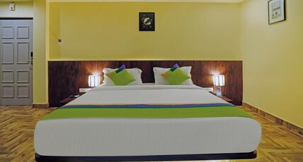Hotel Golden Nest Room Type - Premium