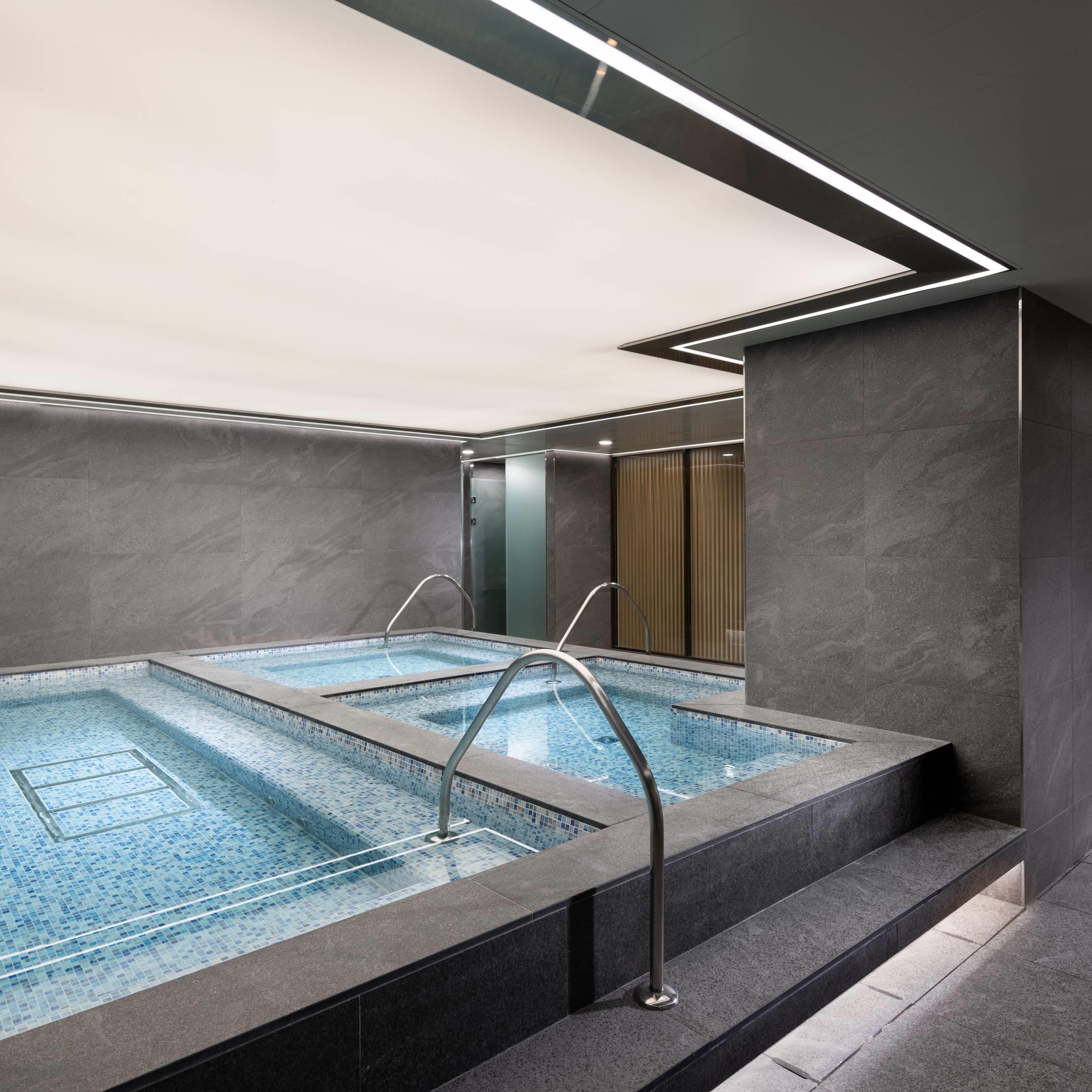 DoubleTree by Hilton Seoul Pangyo - Tap to explore photos