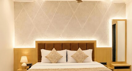 Hotel Ambika Dx - Walking Distance From Railway Station Room Type - SUITE ROOM Hotel Ambika Dx - Walking Distance From Railway Station Room Type - SUITE ROOM