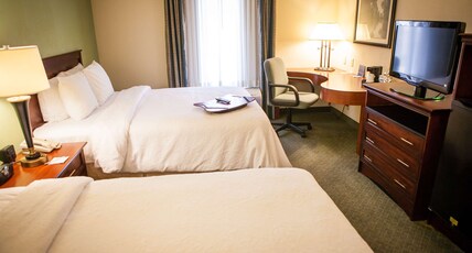 Hampton Inn & Suites, Springfield SW Room Type - 2 QNS HEARING ACC NOSMOK