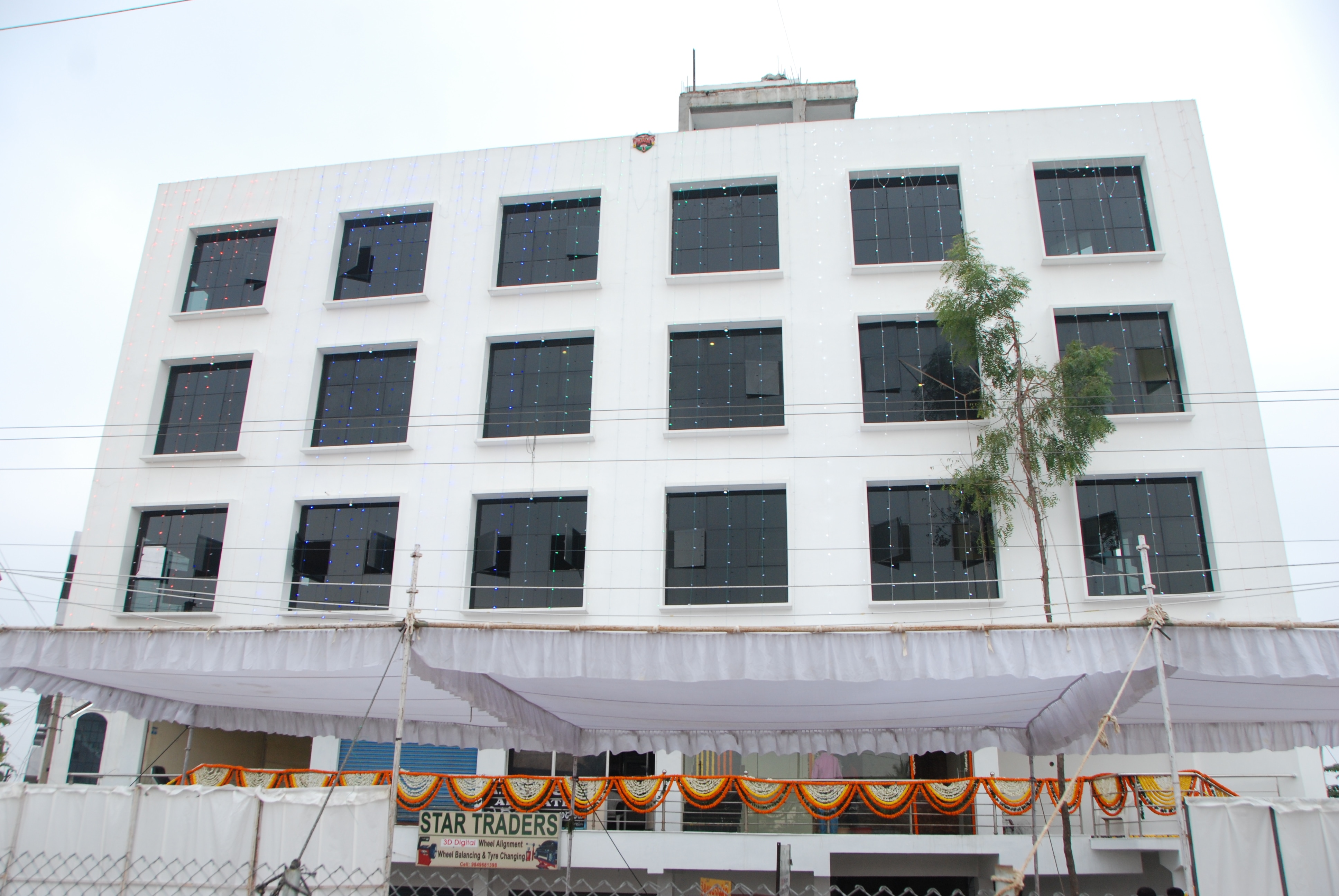 HOTEL NEEM TREE - HYDERABAD AIRPORT - Tap to explore photos