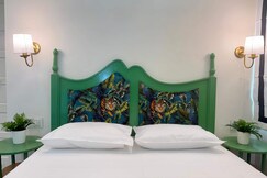 NauKothi | Boutique Stay |Central
