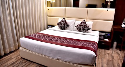 Clarks Inn Suites Gwalior Room Type - Deluxe room