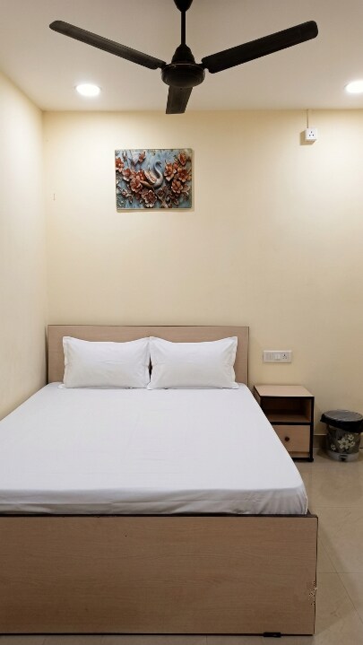Jan Mani Guesthouse - Tap to explore photos