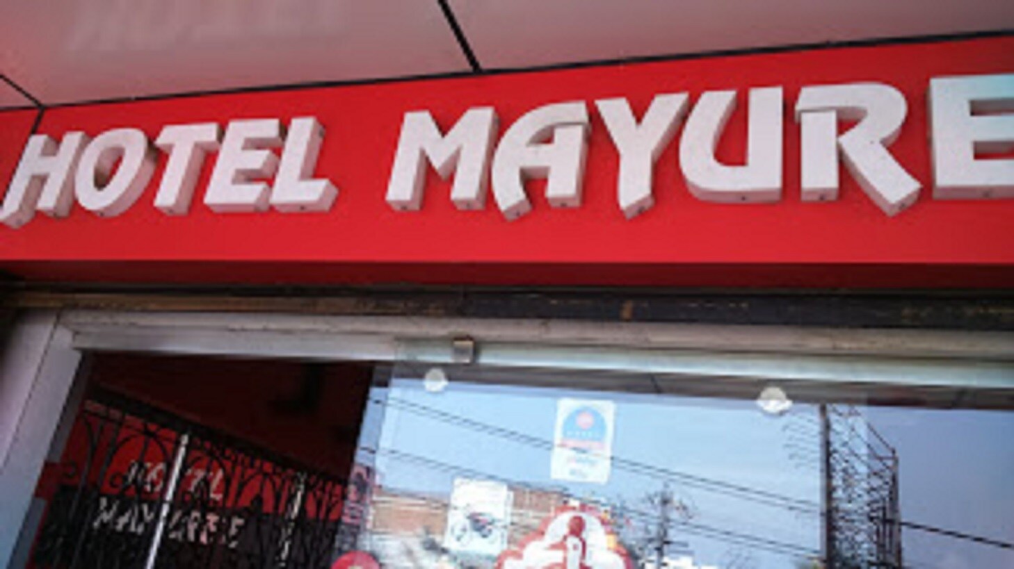 Hotel Mayuree - Tap to explore photos